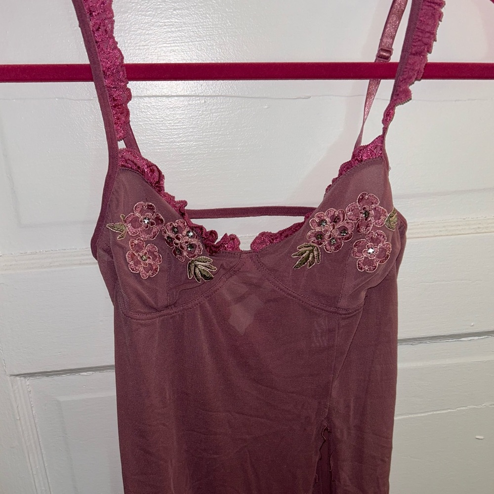 VINTAGE LINGERIE